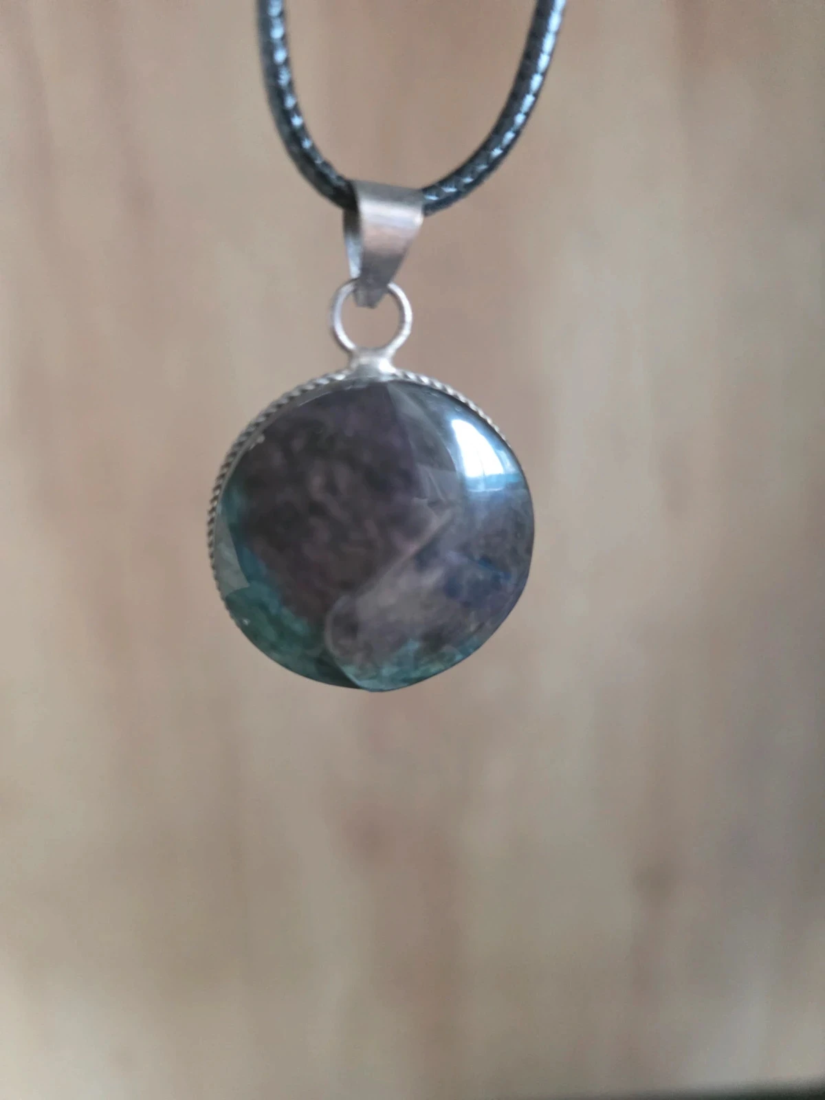 Pendentif en Obsidienne Arc en Ciel